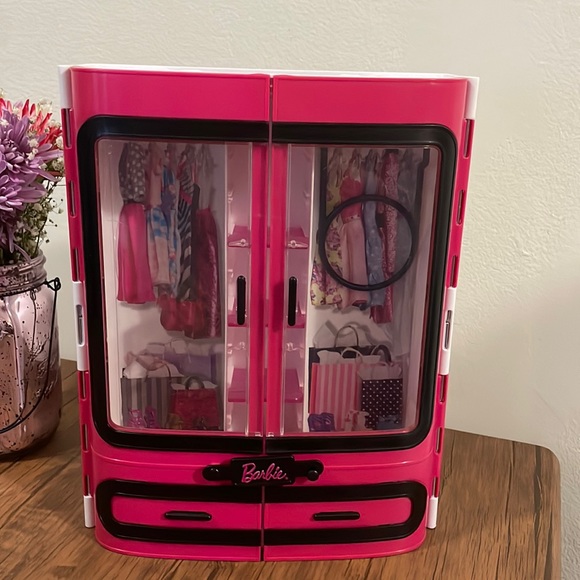 Barbie Other - 2015 barbie closet